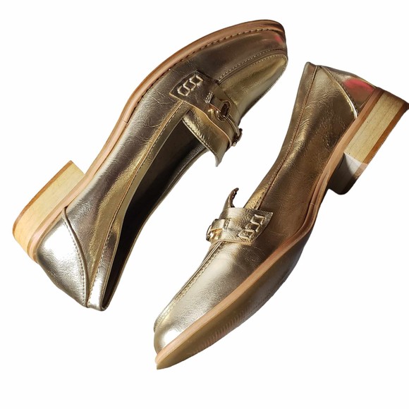 Wanted Women's size 10 Gold Metallic 1" Heel Loafers - Picture 6 of 9